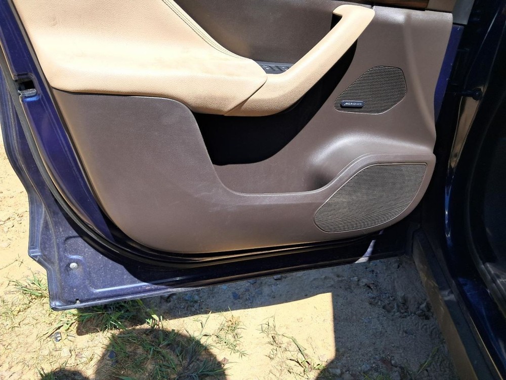 F-PACE 2018 Glove Box 4782977