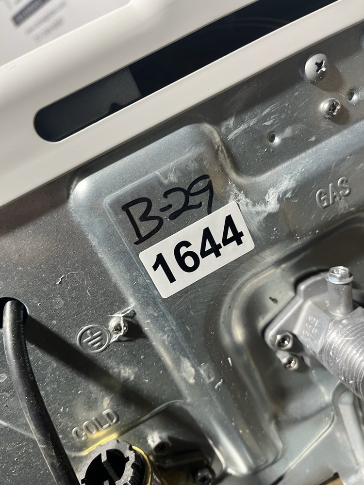 Rinnai V75iN Indoor Tankless Water Heater 180k BTU Natural Gas (B-29 #1644)