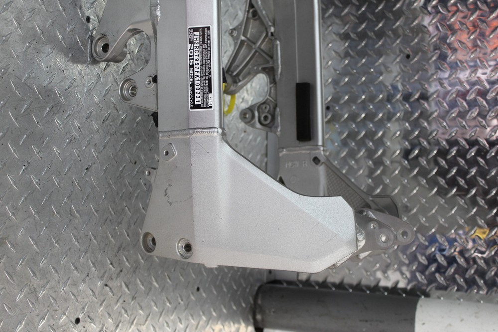 2015 HONDA INTERCEPTOR 800 VFR800 FRAME CHASSIS SLVG (S)
