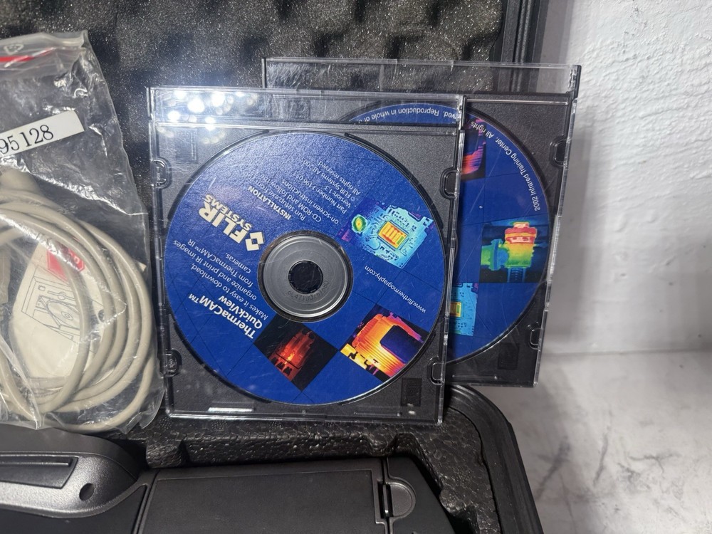 FLIR E65 Thermal Monocular Handheld Thermal Imaging Camera Great Working