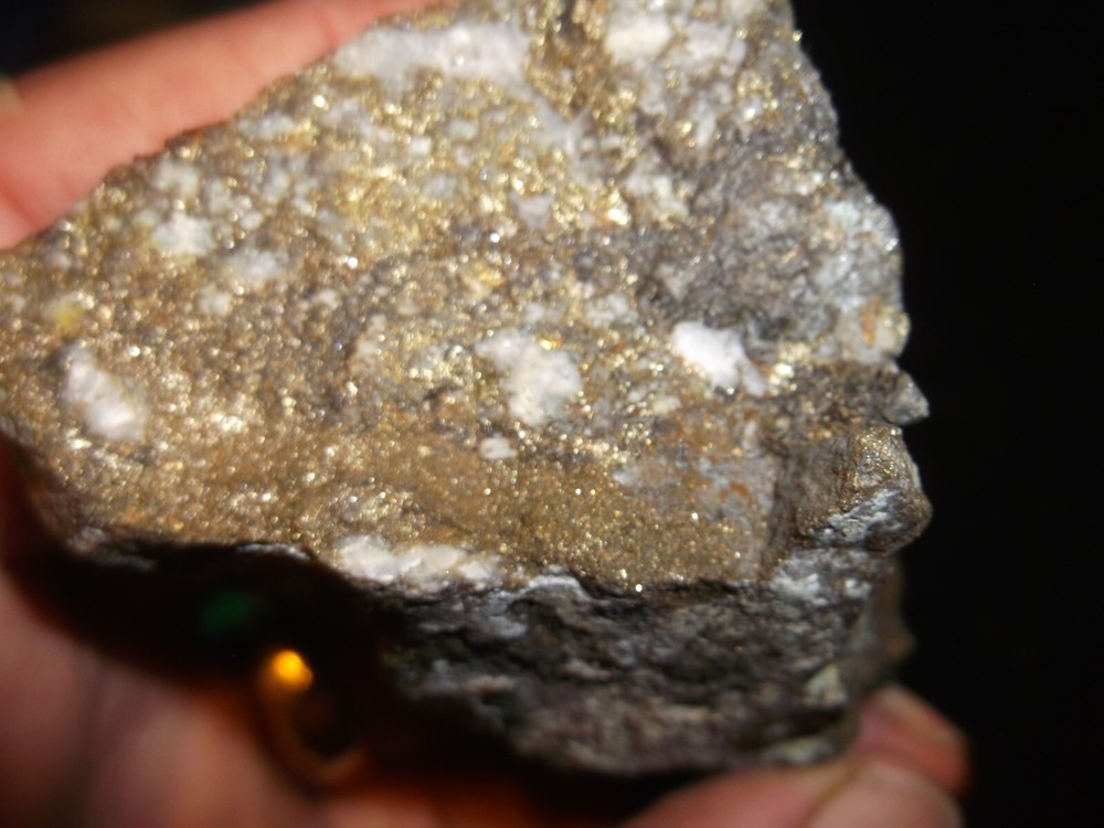 Gold, silver, copper, 259 grams samples ,ore high grade .