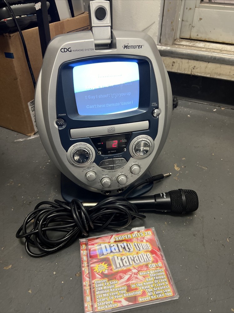 Memorex MKS8502 All-in-One CD+G CD & Graphics Karaoke Machine (C2)