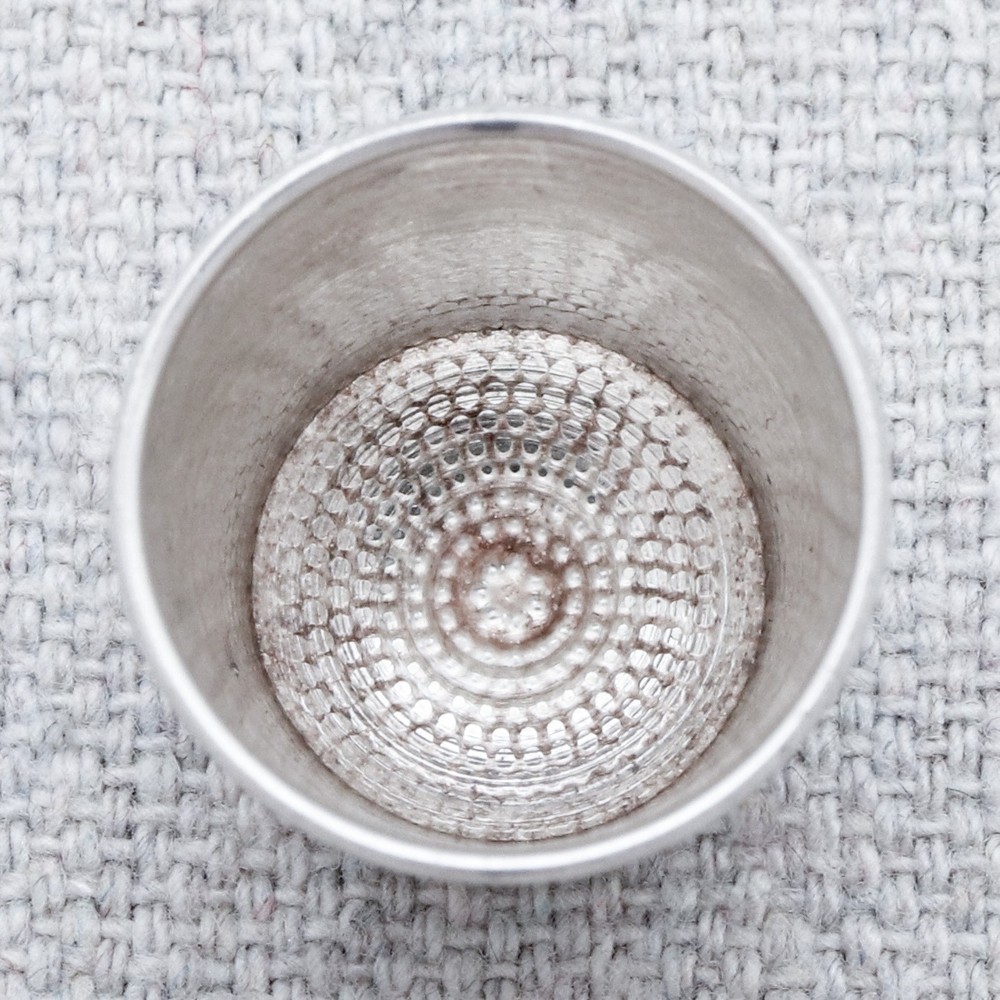 Vintage Sterling Silver Thimble Shell & Band Border Size 10