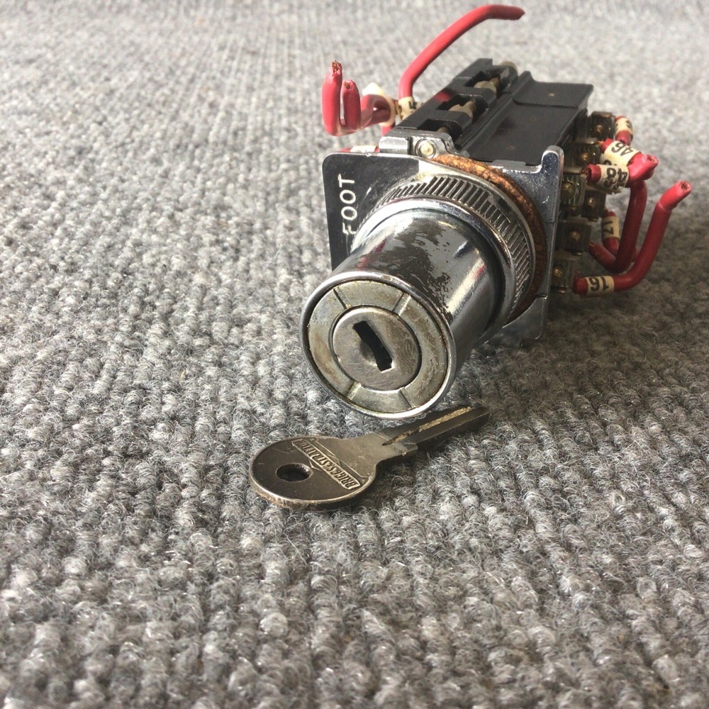 Cutler Hammer 2 Position Locking switch Used