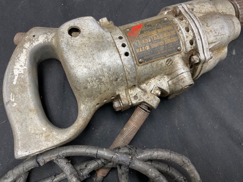 Vintage Thor 3/8" Electric Drill Model 1091