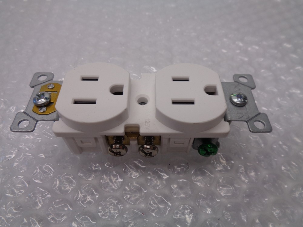 SQUARE D WHITE RECEPTACLE NSNP