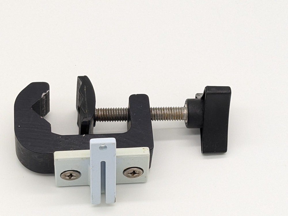 Baxter Sigma Spectrum IV Pump pole clamp