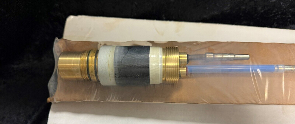Hypertherm 420087 Maxpro200 Straight Torch - NEW - OPENED BOX