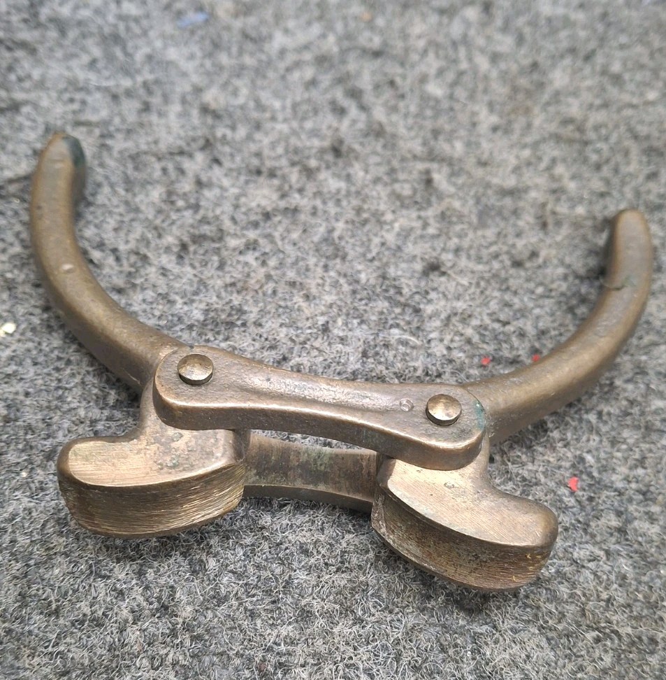 Antique Brass Ramrod Puller. Bx8