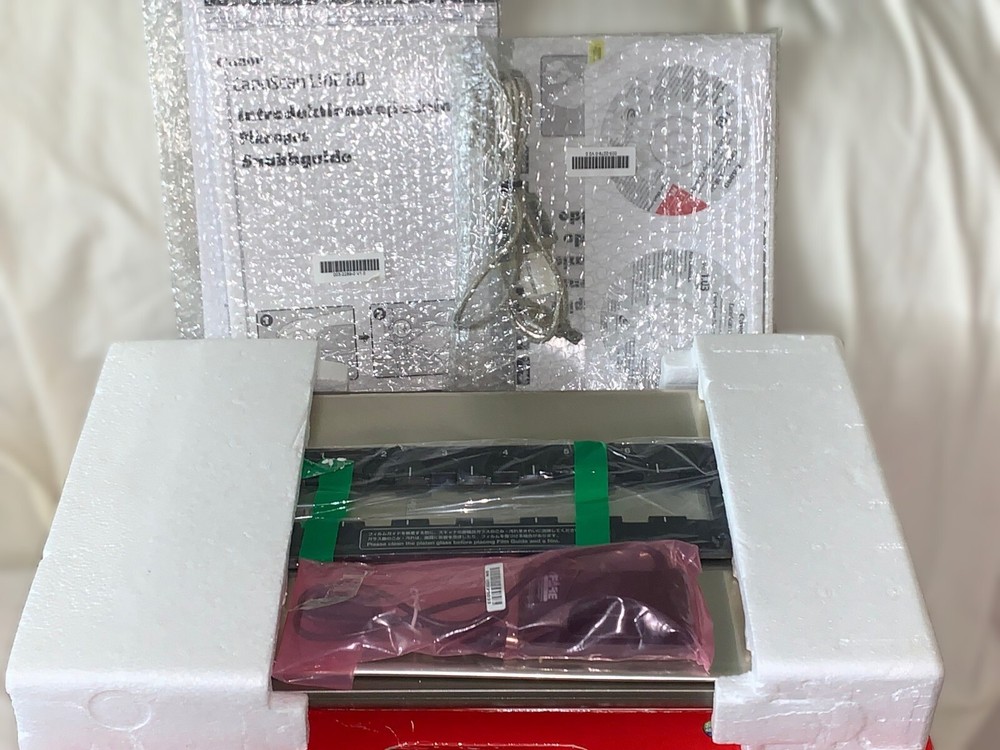 Canon CanoScaN LiDE 80 (Open Box)