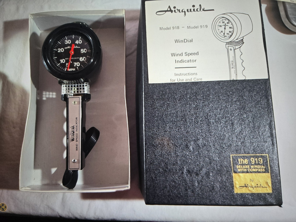 Vintage Airguide Model 919 With Compass Black WinDial Wind Speed Indicator