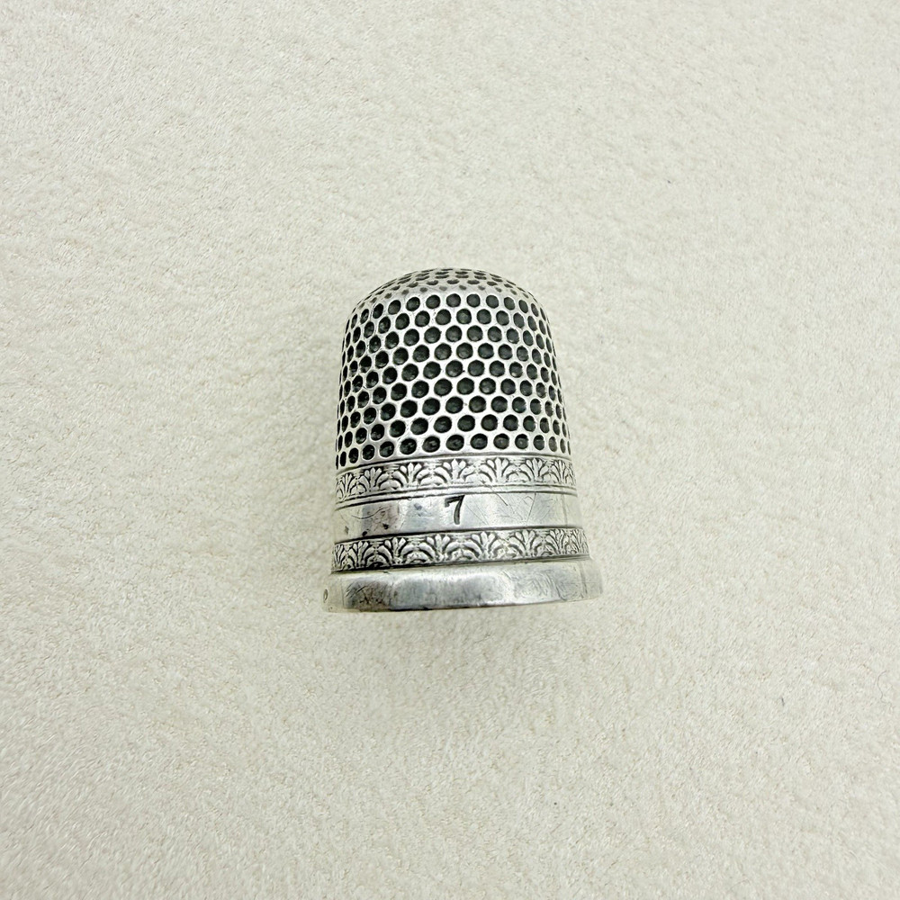 Antique Sterling Silver Size 7 Scrollwork Design Thimble Sewing Collectible