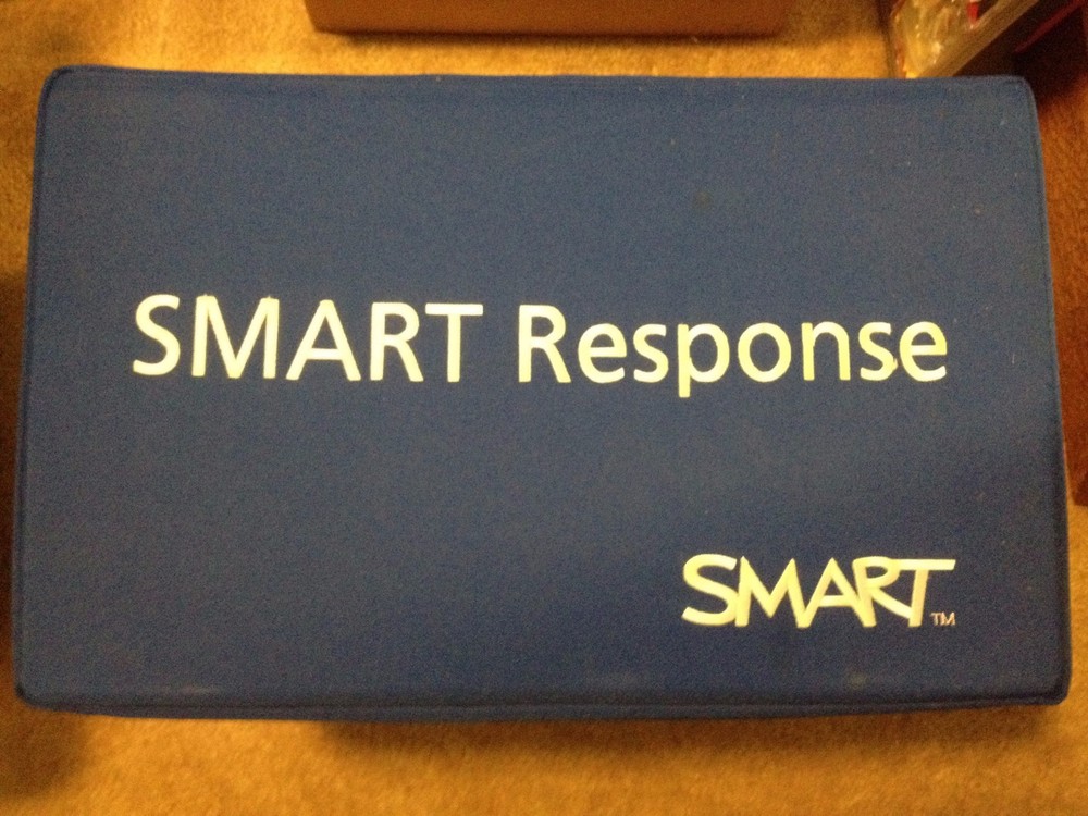 Smart Response Interactive Response System 24 CLICKER SET WITH RECEIVER!!