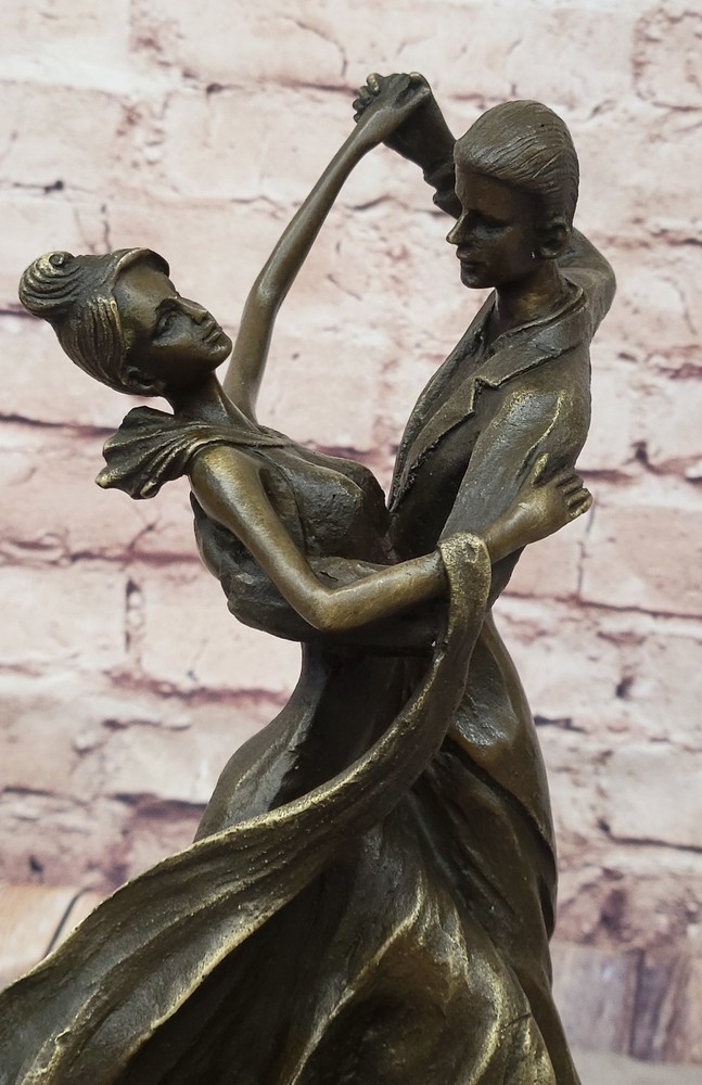 Genuine Bronze Handcrafted by Lost Wax Method Tango Dancer Dancing Aldo Vitaleh