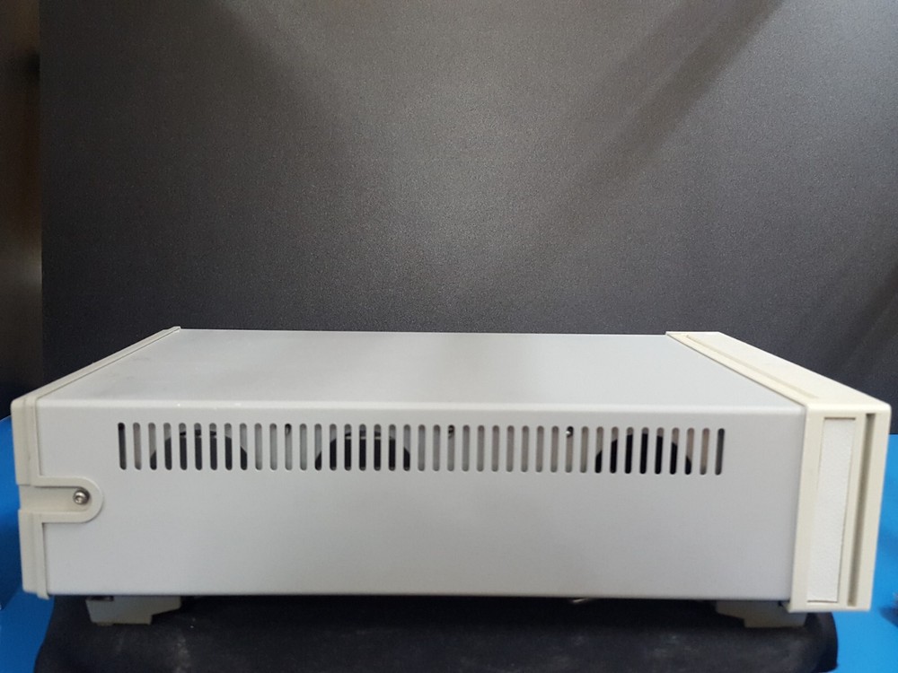 Agilent 3499B: Switch / Control System Main Frame (0293)