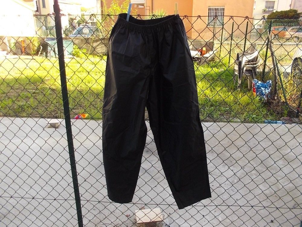 MOTORCYCLE WATERPROOF PANTS SIZE M