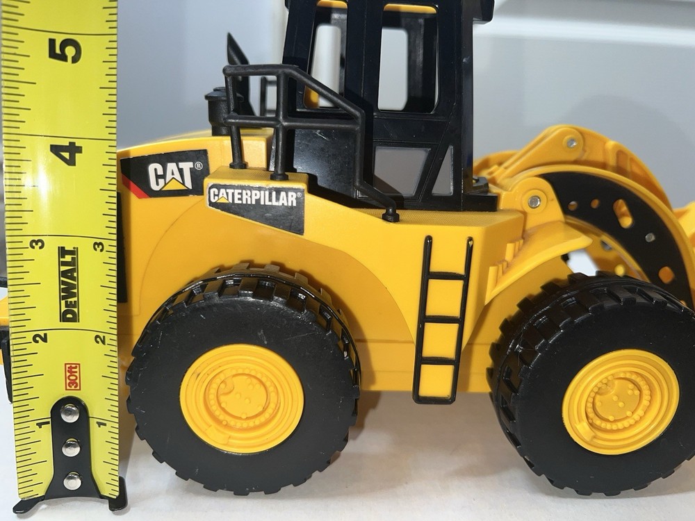 Toy State Industrial CAT Caterpillar Construction Front Loader Toy