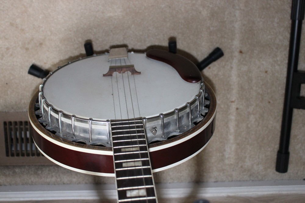 1970 Vintage Closed Back Eagle Resonate 5 Strings Banjo