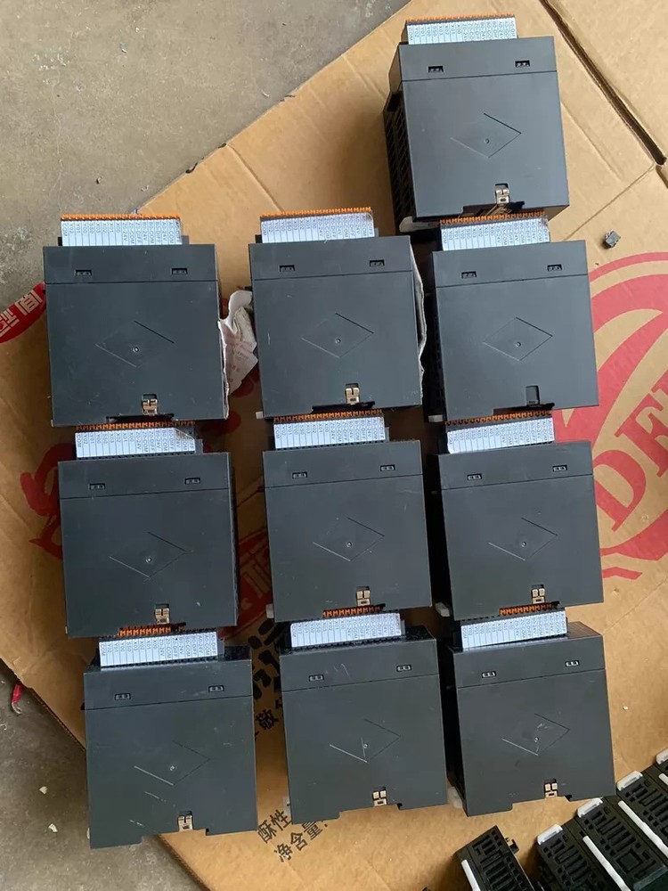 1PCS NEW no box GR10-2HCE-2M