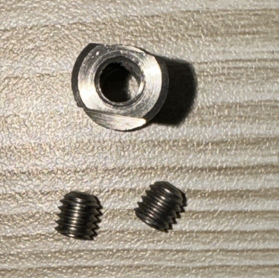 Clamp & Set Screws Johnson Evinrude 385959