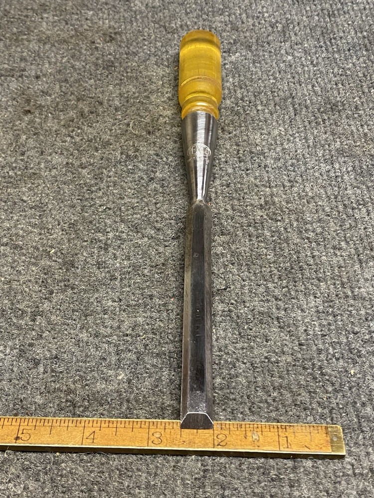 Vintage Pexto 1/2” Chisel With Hard Yellow Plastic Handle