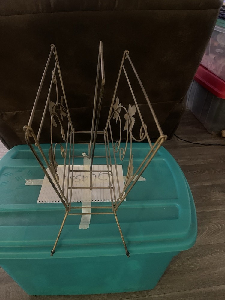 MCM Metal Magazine Rack
