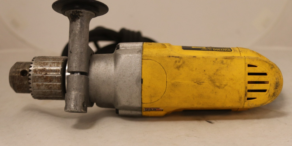 DEWALT DW235G Variable Speed Corded Drill