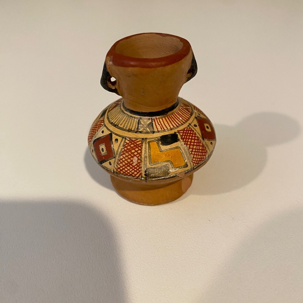 VASE, Traditional Peruvian Pottery Design, Cusco, Peru