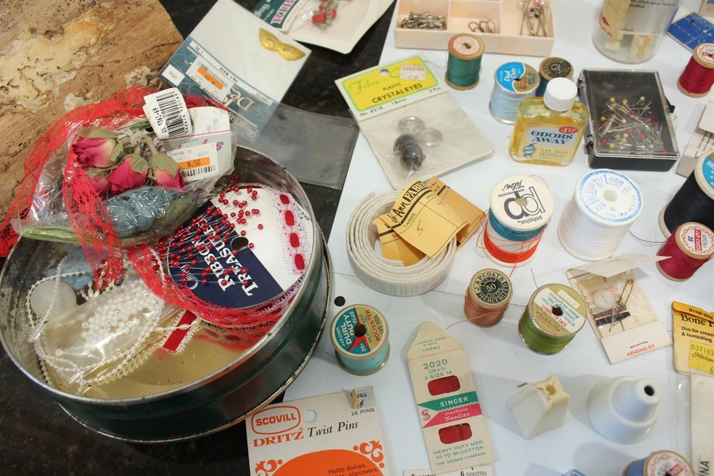 Vintage Sewing Making Items Large Lot - Thread, Needles, Pins, Tools + More