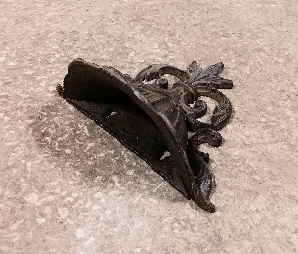 Wall Planter 10 Inch Cast Iron Home Office Gift