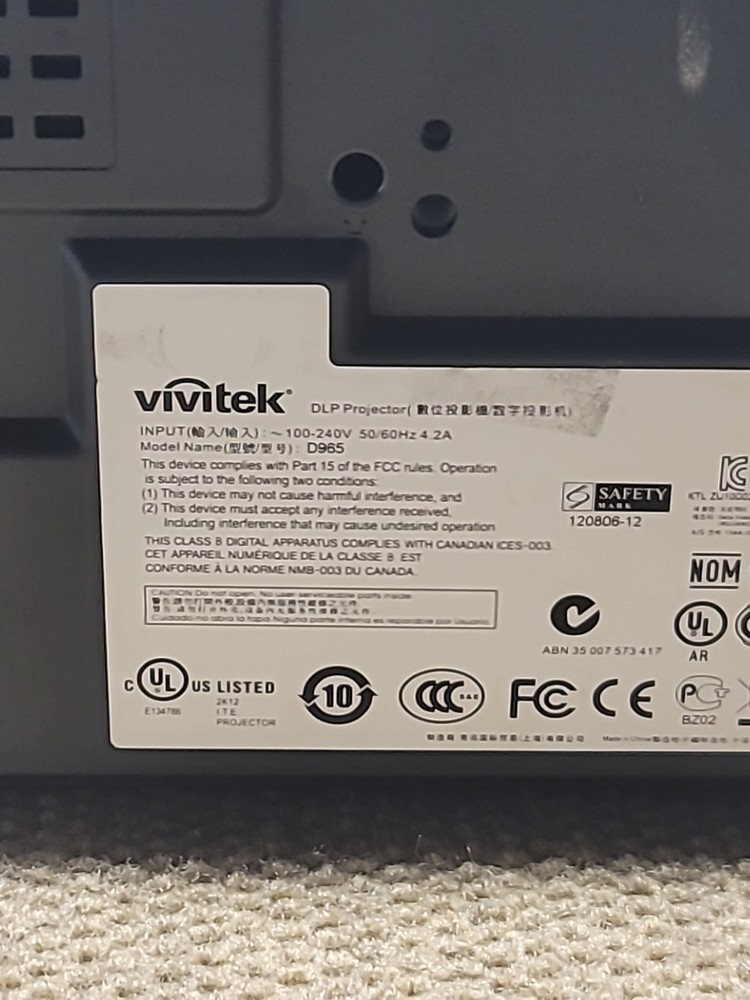 VIVITEK D965 DLP PROJECTOR WORKS GREAT!!