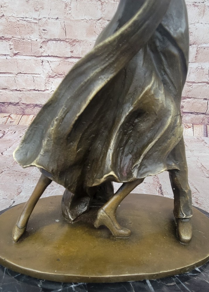 Genuine Bronze Handcrafted by Lost Wax Method Tango Dancer Dancing Aldo Vitaleh