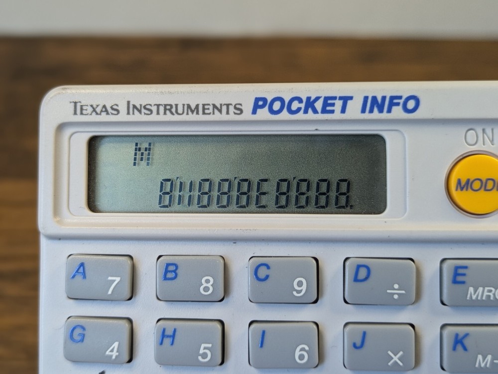 CR2016 - Texas Instruments Pocket Info I-0391, Display Issue*