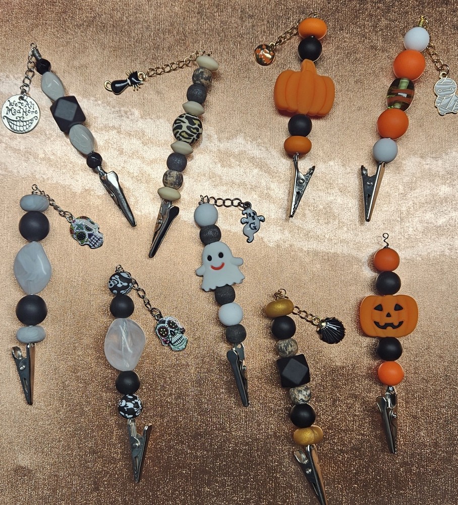 Random Choice Beaded Charm Roach Clips (2pc)
