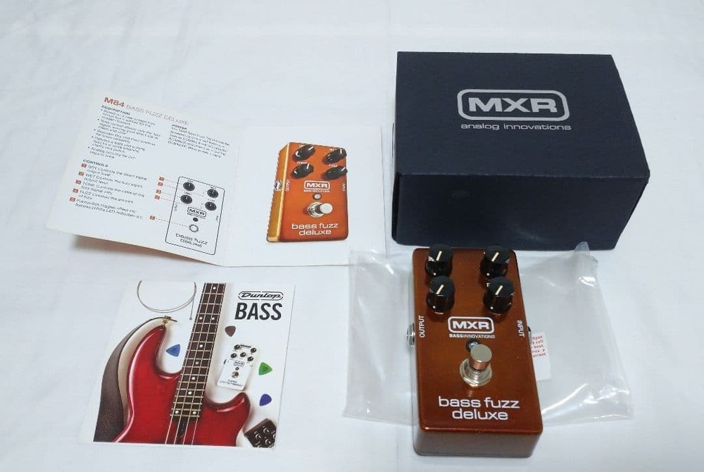 MXR M84 Bass Fuzz Deluxe Missing Booklets