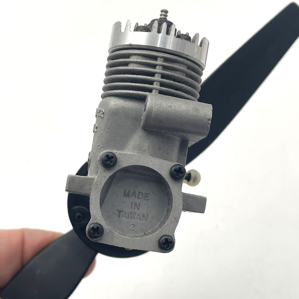 Thunder Tiger 15 Model Airplane Engine Motor Vintage