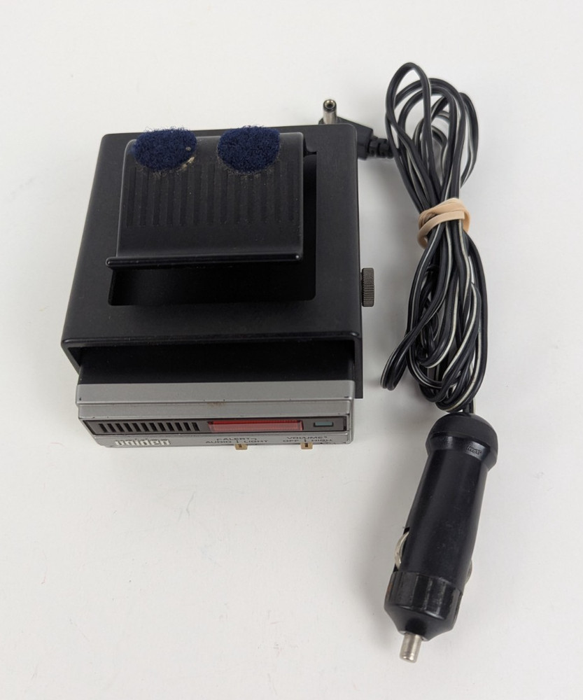 UNIDEN RD-35 RADAR DETECTOR - BRACKET & CIG CORD- POWERS ON (otherwise UNTESTED)