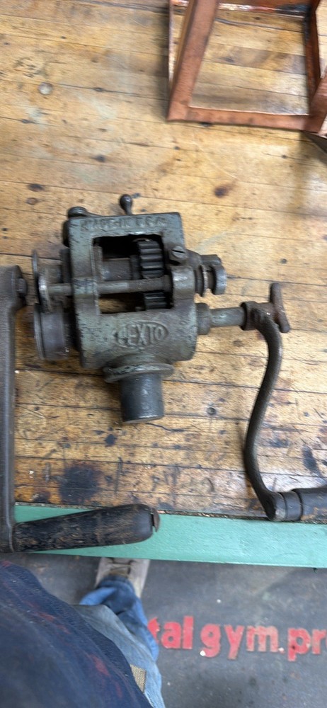 Pexto 5400 Turning Machine. Complete