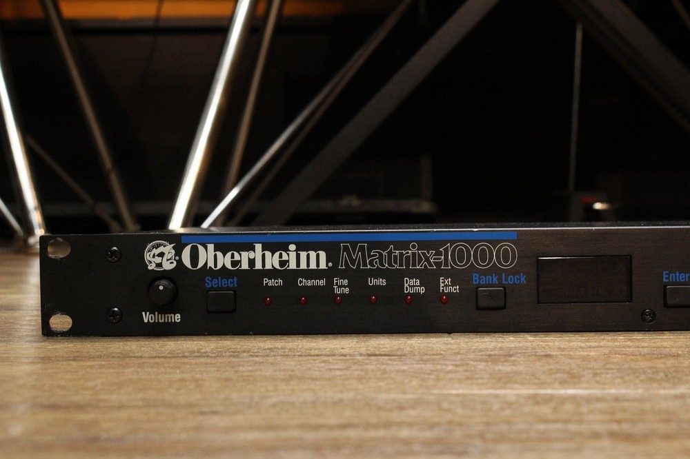 OBERHEIM MATRIX-1000