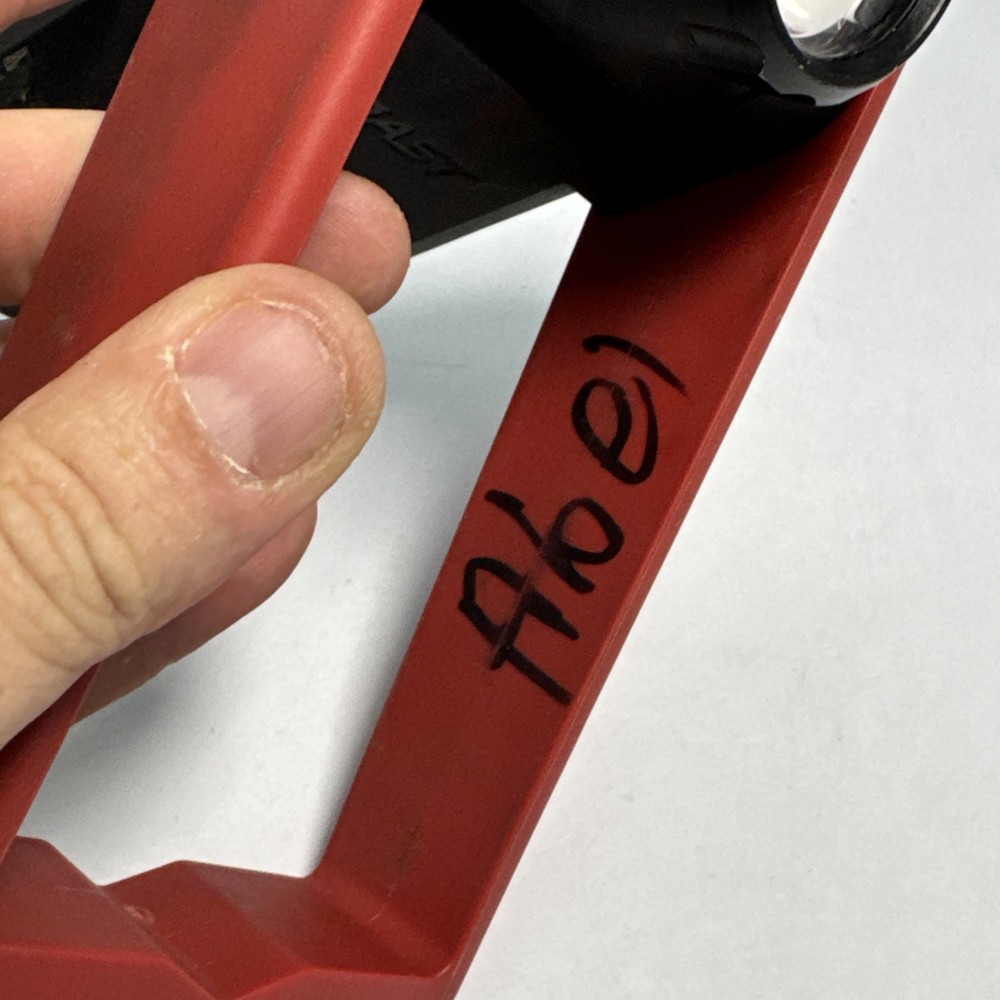 Coast PM300 Focusing Worklight Flashlight Adjustable Foldable Magnetic Works