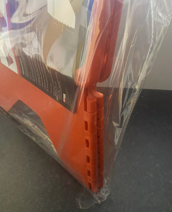 Snap On Tools Orange Folding Step Stool for Workshop Garage SSXRSTPK09