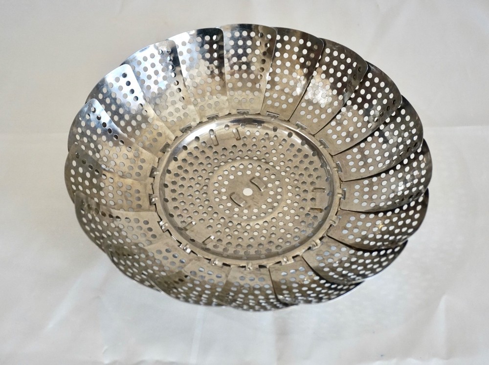 Collapsible Stainless Steel Vegetable Steamer