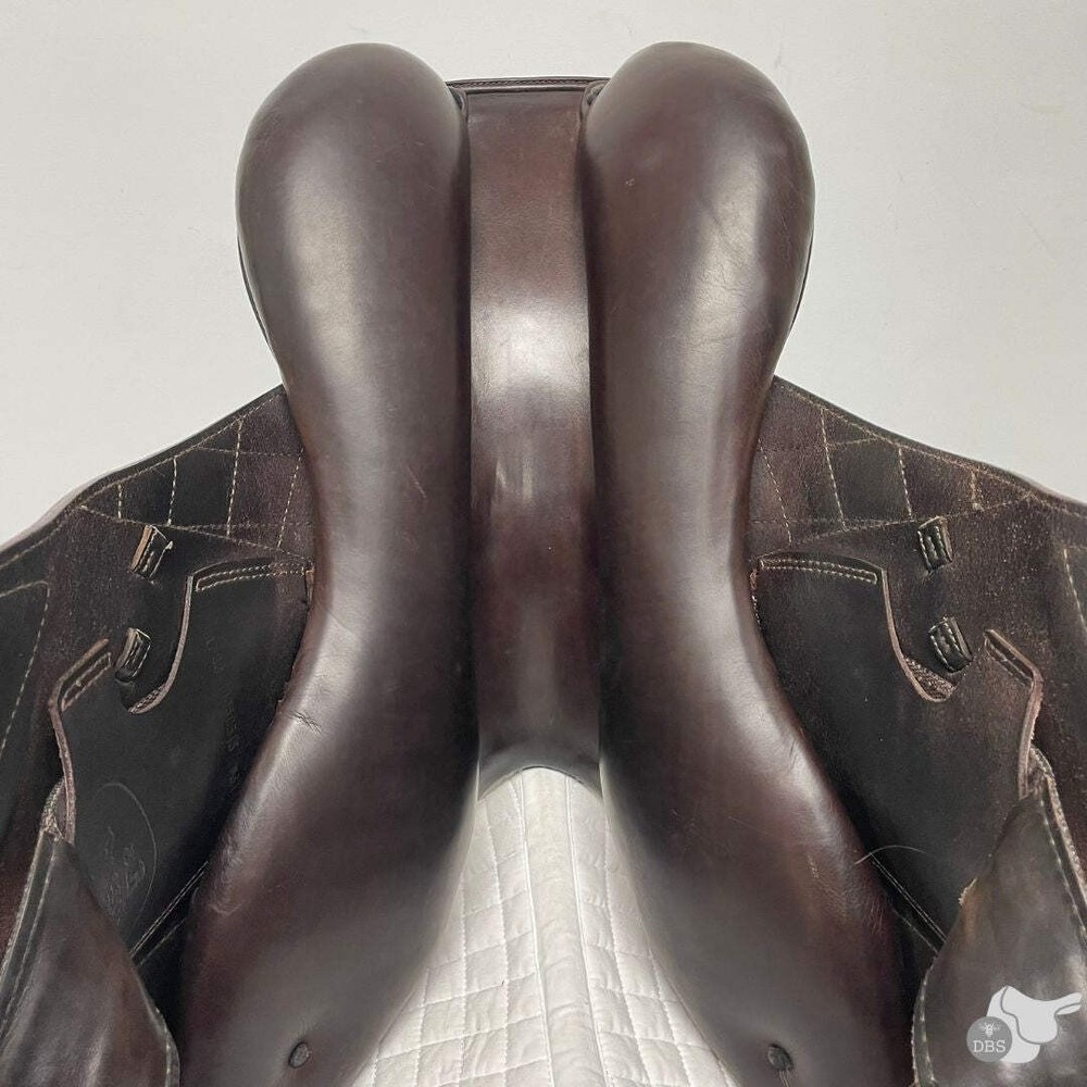 Prestige 17" M DX Jumping Saddle