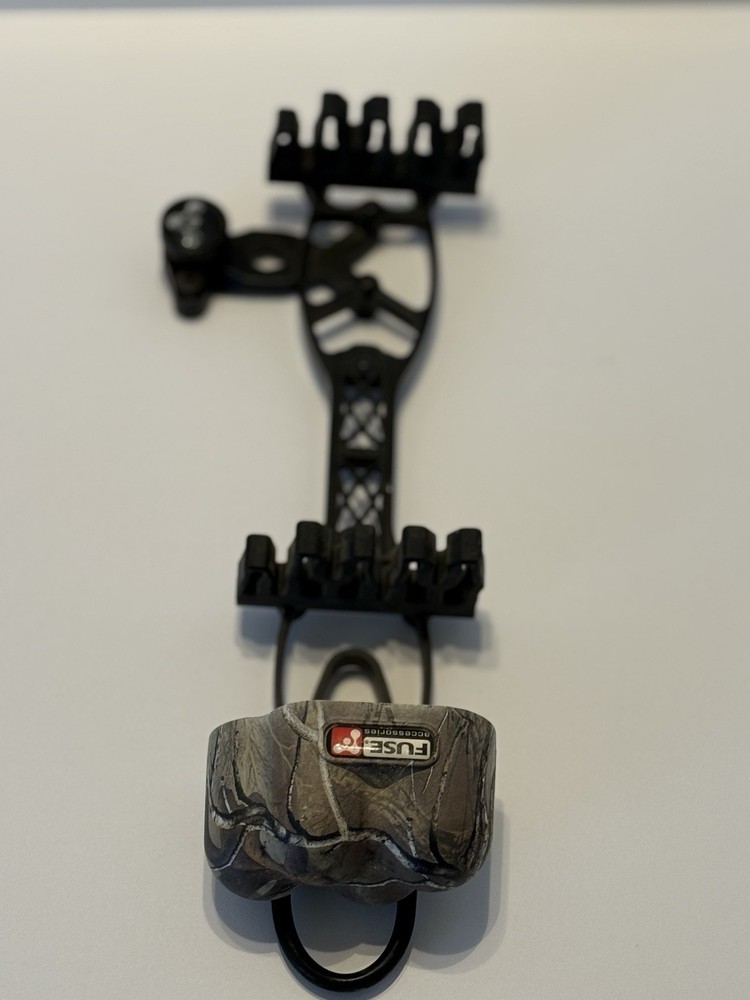 Fuse Vector XT 4 Arrow Quiver Real Tree Camo Detachable For Compound Bow