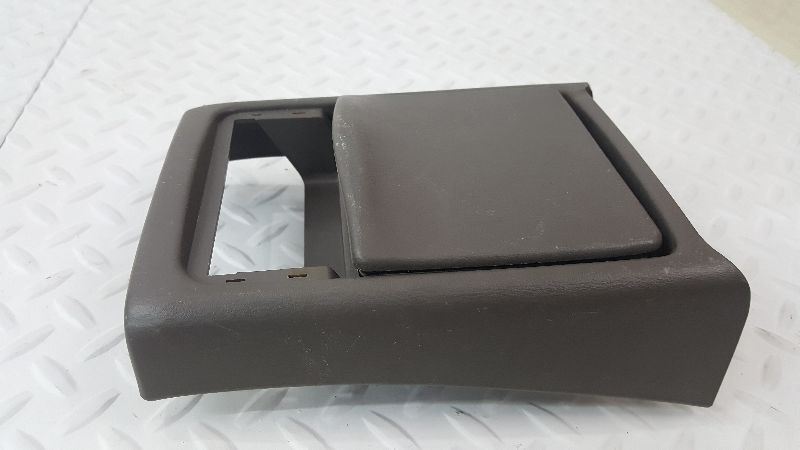 2000 Subaru Outback Rear Center Console Cup Holders