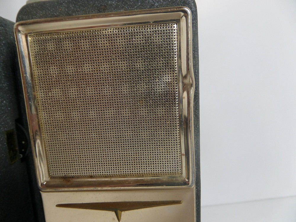 Triumph 9 walkie talkie set (S1)