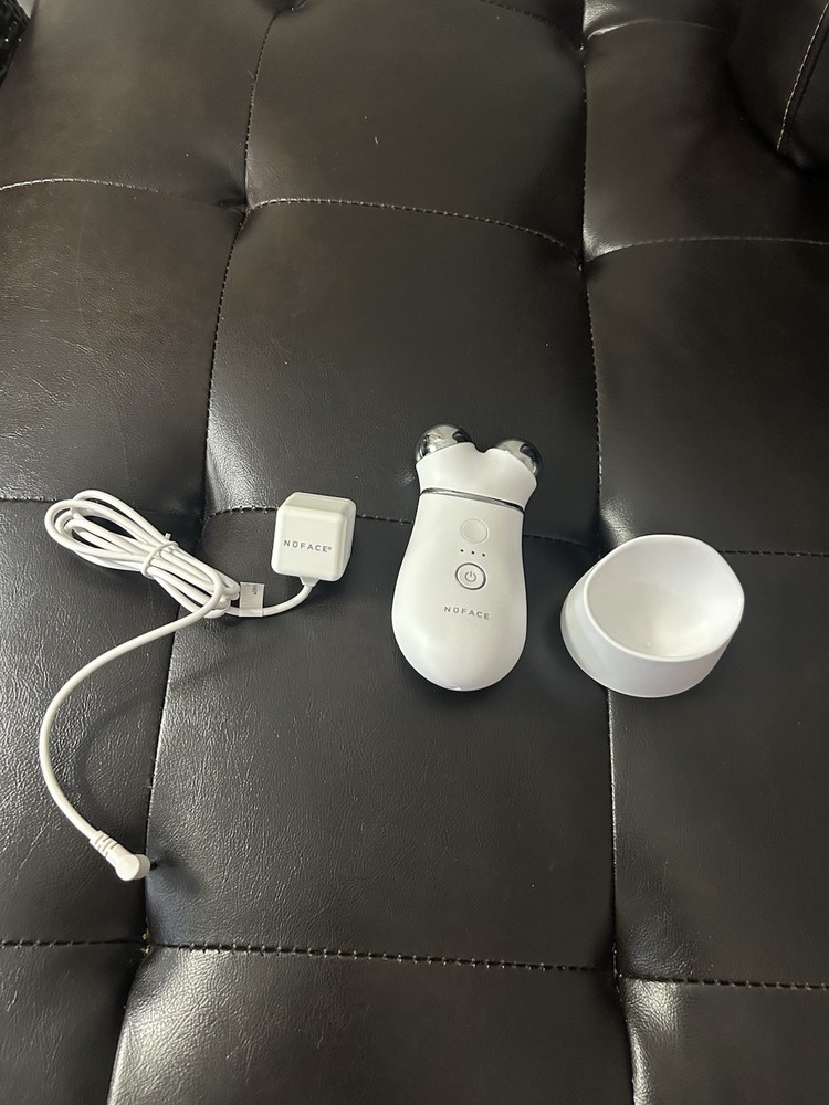 NuFACE Trinity Plus Microcurrent Facial Toning Device
