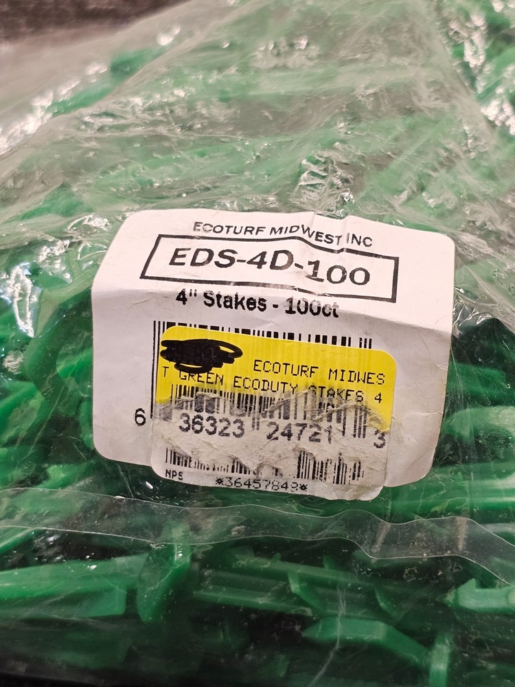 (QTY 100) Ecoturf EDS-4D-100 Contractor Grade Biodegradable Stakes Staples 4"