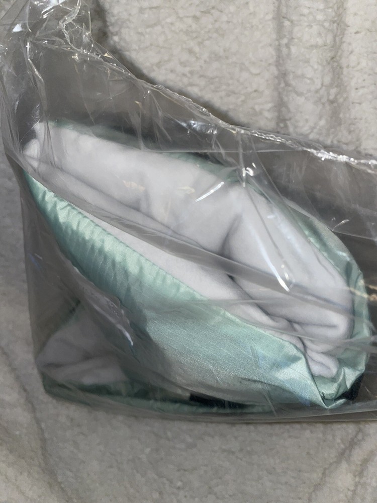 NEW Molnlycke Z-Flex Fluidized Heel Boot #1400123 Sealed Package