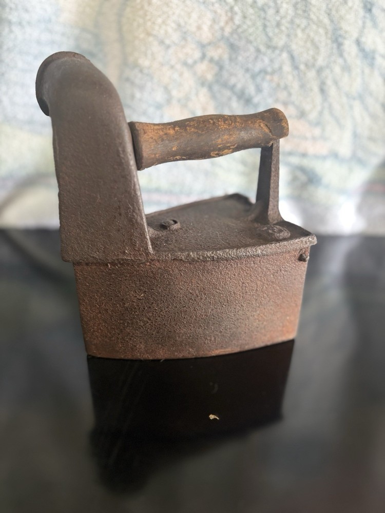 Antique Cast Iron Coal Fired Sad Iron